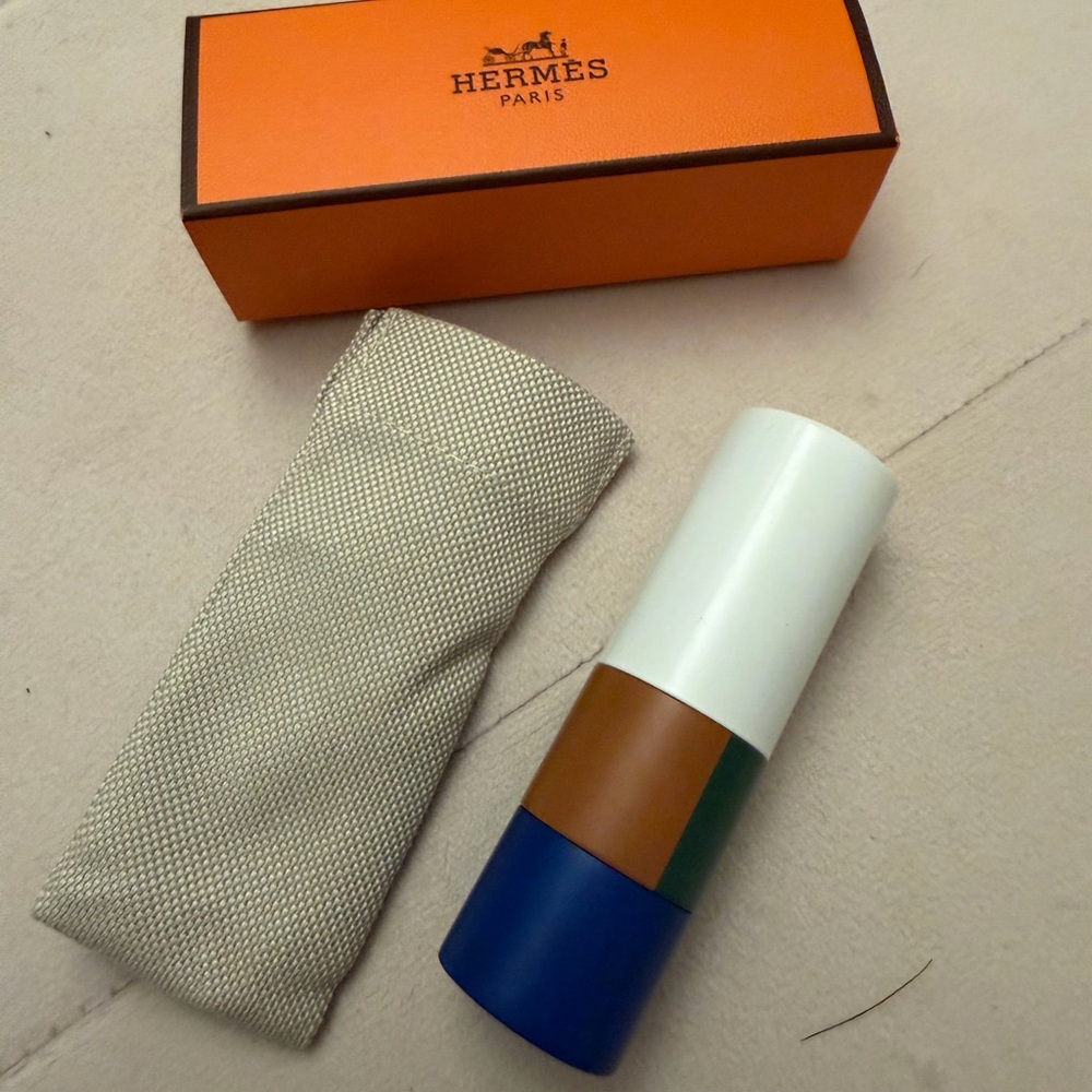Rouge HERMÈS Matte lipstick, Beige Doblis 23 Mat
